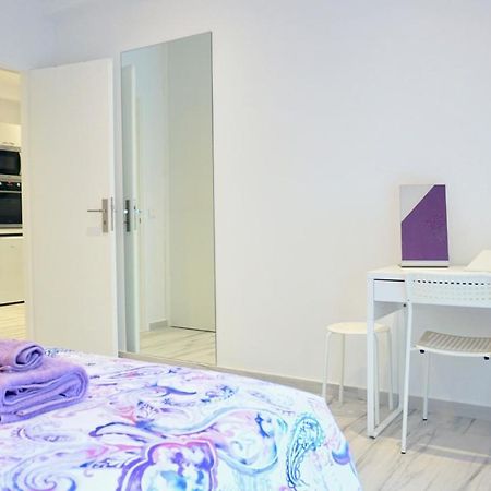 Central, Bright Apt In Athens Near Metro Экстерьер фото