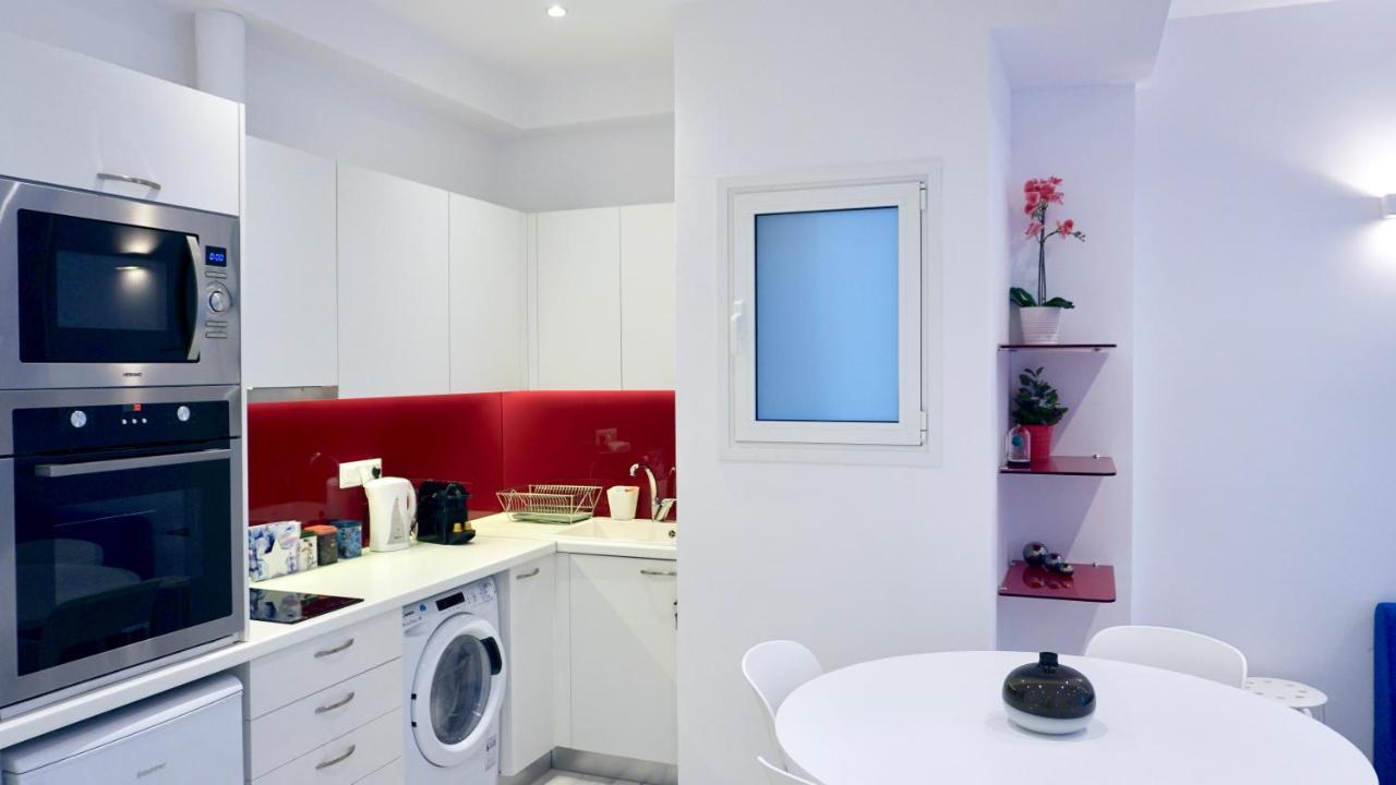 Central, Bright Apt In Athens Near Metro Экстерьер фото